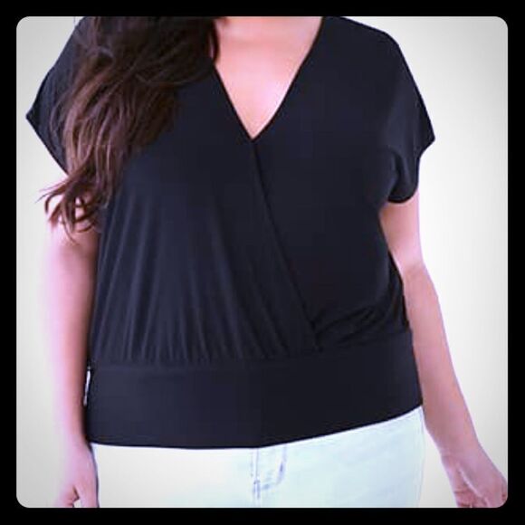 Forever 21 plus black top - Picture 1 of 6